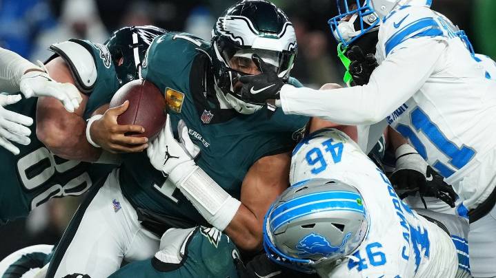 Jalen Hurts' lone touchdown leads Eagles to 16-9 victory over Lions in lackluster offensive game