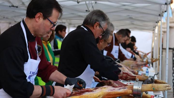 Gran éxito en el I Encuentro Solidario de Cortadores de Jamón organizado por Dale Caña al ELA