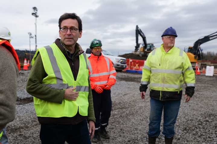 Olympic Pipeline partially restored, source of leak located