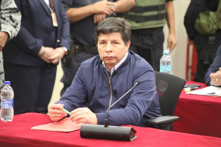 Congreso: aprueban informe para inhabilitar por 10 años a Pedro Castillo