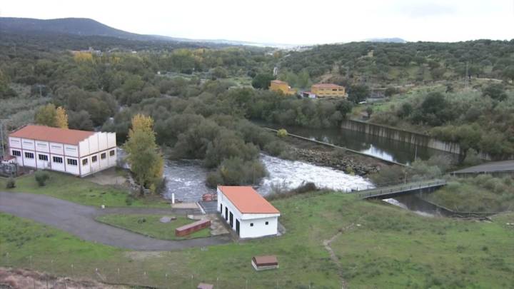 Gallardo exige responsabilidades a Guardiola por la incidencia del agua en Plasencia y la Junta señala a la CHT More