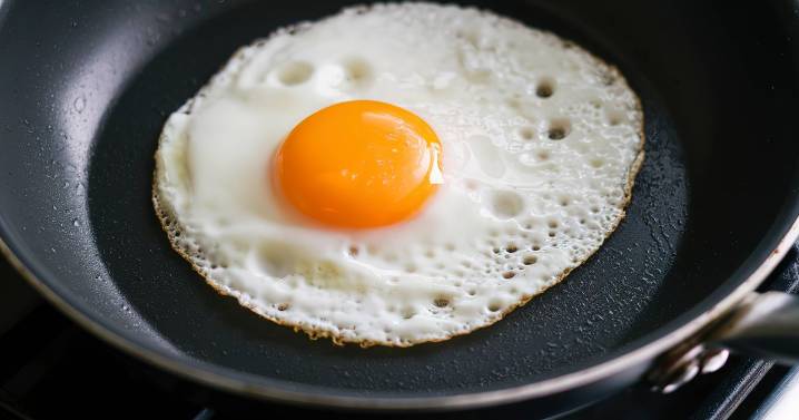 Add 1 item to your frying pan to guarantee perfect fried eggs every time