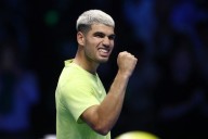 Alcaraz off to winning start at ATP Finals with win over De Minaur