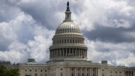 El Senado de EE.UU. aprueba un acuerdo que allana el camino para reabrir el Gobierno