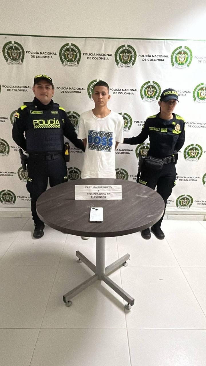 Robaron a estudiantes - EXTRA | El Diario de Todos