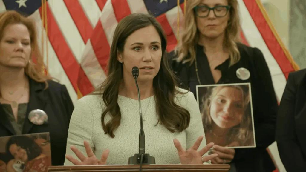 Opinion | Katie Britt shows the courage to lead during partisan times