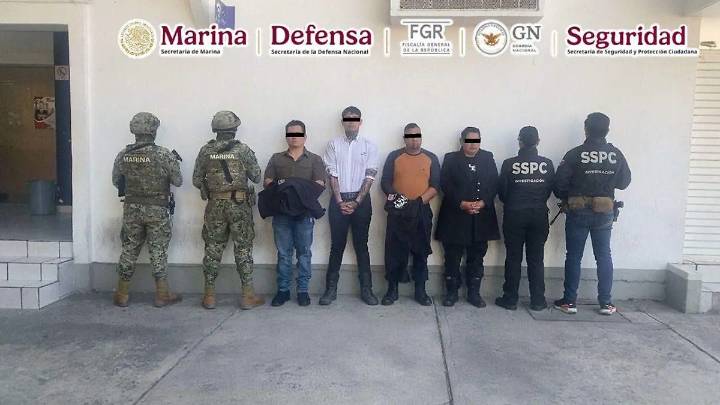 Detienen a cuatro policías municipales de Jalisco vinculados con el CJNG