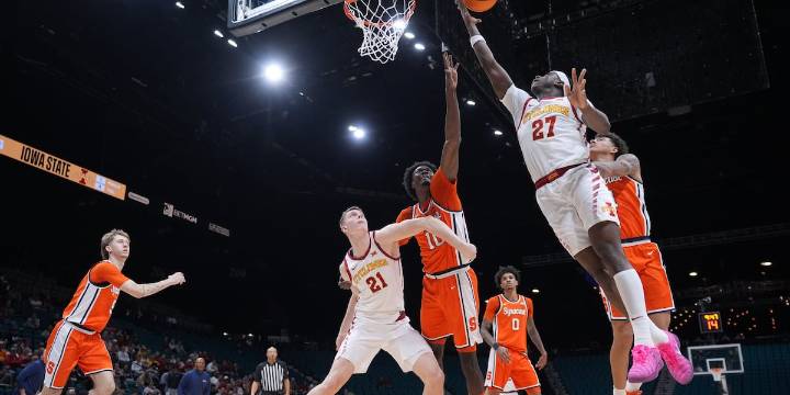 Milan Momcilovic scores 24, leads No. 15 Iowa State over Syracuse 95