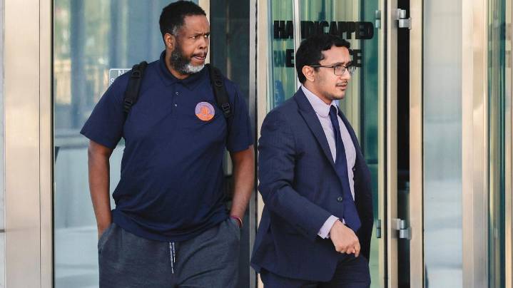 Ex-NBA player Damon Jones pleads not guilty to selling injury secrets, profiting from rigged poker