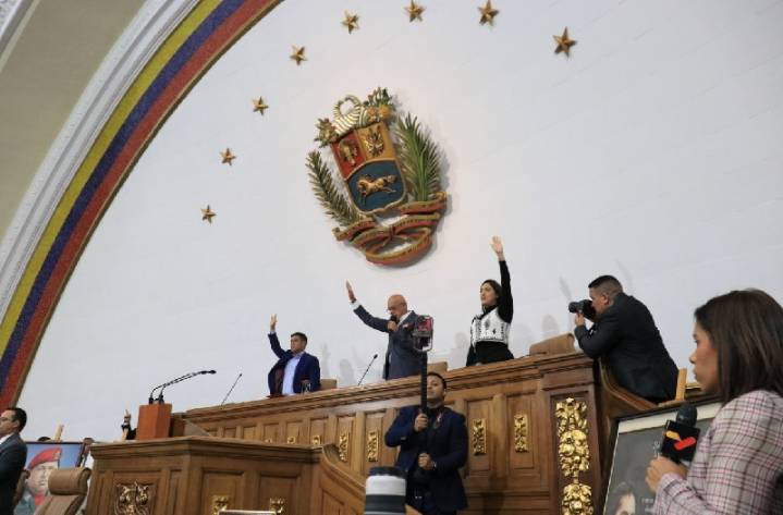 Asamblea Nacional sanciona Ley del Comando para la Defensa Integral