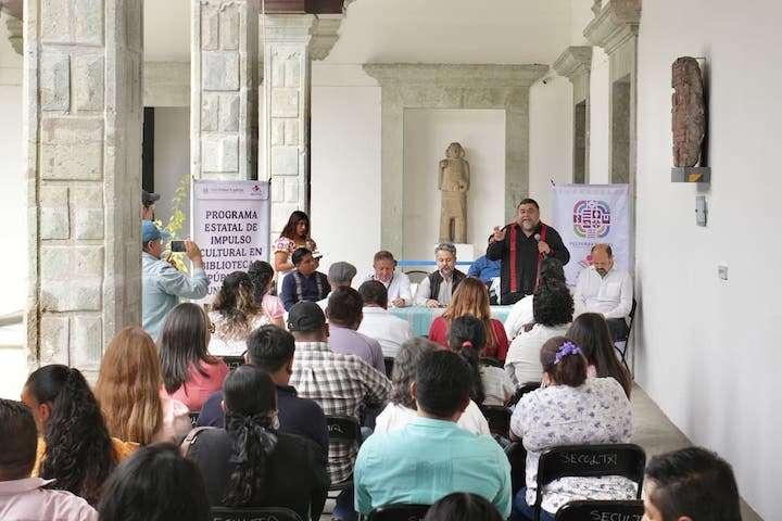 Oaxaca impulsa bibliotecas municipales con apoyos económicos
