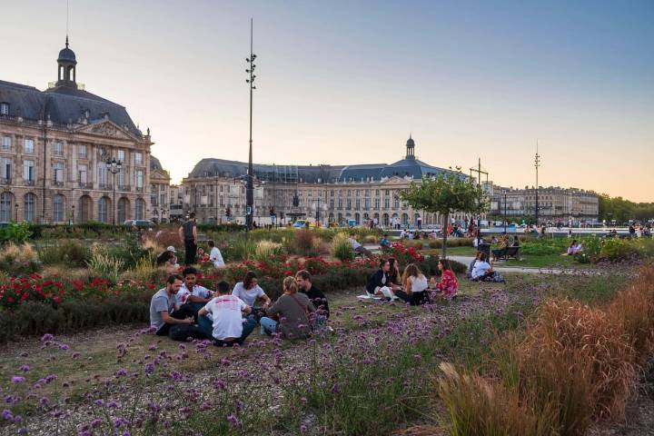 Slight fall in number of young people not in work, education or training