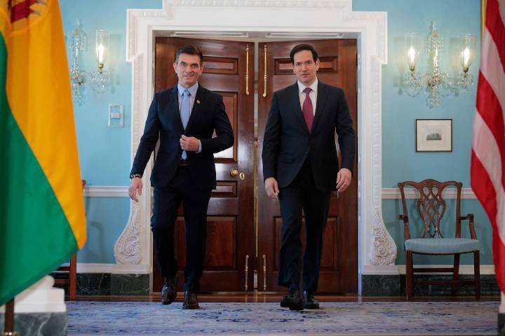 A días de asumir, el boliviano Rodrigo Paz se lleva de Washington el compromiso de una “sólida asociación”