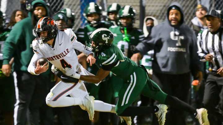 Michigan high school football scores: District semifinals