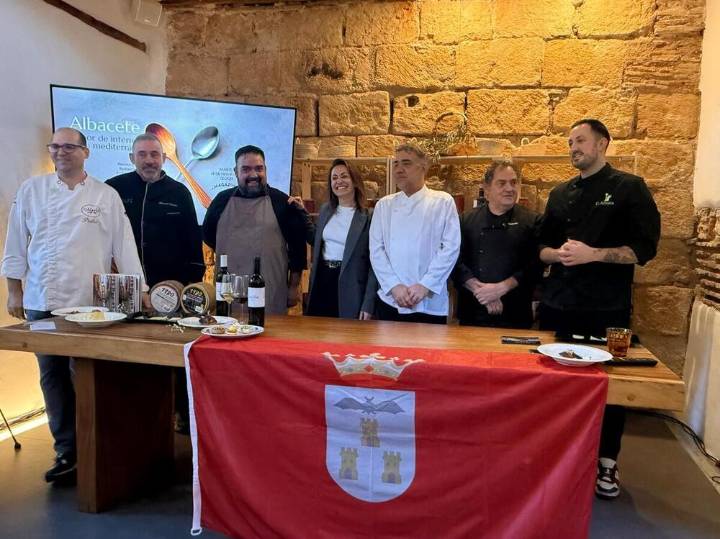 Los hosteleros llevan la gastronomía albacetense a Denia