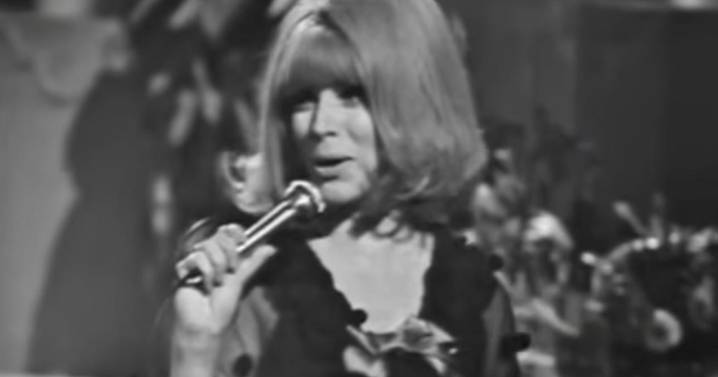 'Paco, Paco, Paco': La adaptación de la 'Copla de los siete niños' que hizo brillar a Encarnita Polo