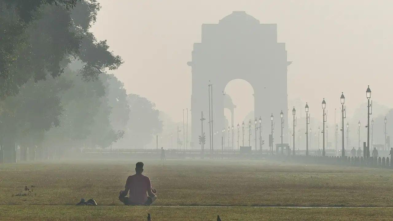 Delhi govt asks schools, colleges to postpone physical sports events due to AQI