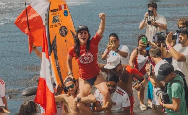 La peruana Vania Torres conquista el oro en El Salvador y se corona como campeona mundial de surf