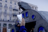 Las ciudades se están convirtiendo en parques temáticos. La "nave" que ha aterrizado en Madrid es el último ejemplo