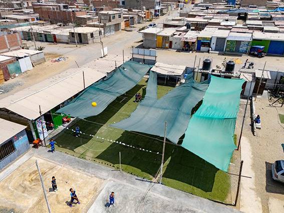 Municipalidad inició construcción de cobertura metálica en colegio de Lomas del Sur