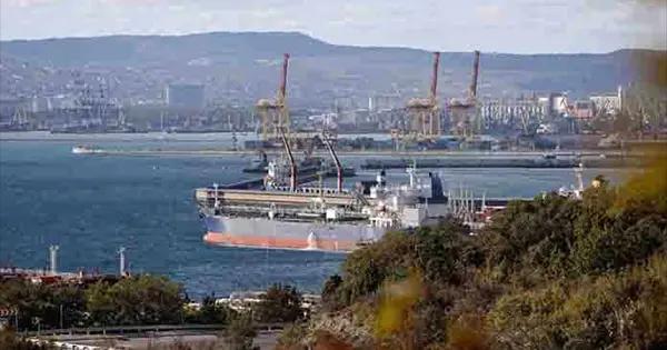 Ucrania atacó con drones navales 2 petroleros rusos