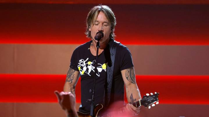 CMA Awards: Keith Urban Makes First Major Appearance After Nicole Kidman Split
