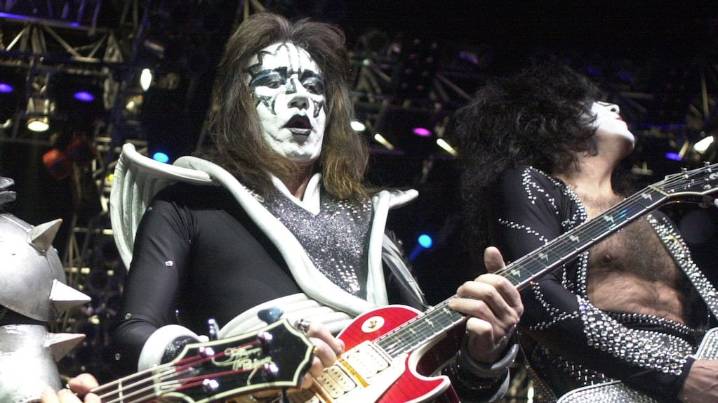 Los fans de Kiss lanzaron una campaña para convertir al recordado Ace Frehley en “astronauta honorario”