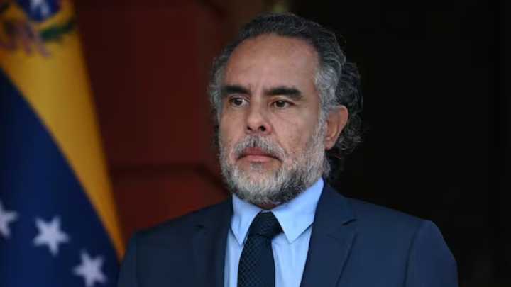 Fiscalía abre indagación preliminar contra el ministro del Interior Armando Benedetti