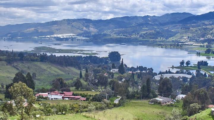 El pueblo de Cundinamarca reconocido por su clima frío y bellos paisajes, ideal para el turismo de aventura