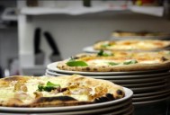 Yum Brands evalúa vender Pizza Hut