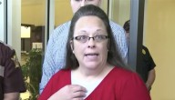Legal scholars explain what happens if the Supreme Court takes up Kim Davis’ case