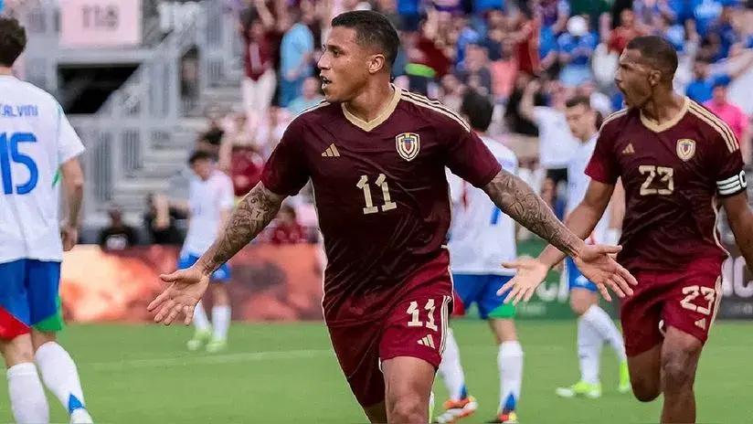 A un paso de Matute: Darwin Machís tiene negociaciones avanzadas para reforzar a Alianza Lima