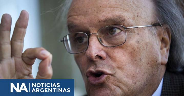 Ex ministro de Producción apuntó al modelo económico tras la partida de Whirlpool