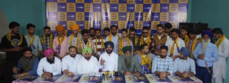 AAP become even stronger as hundreds of youth join the party ahead of by