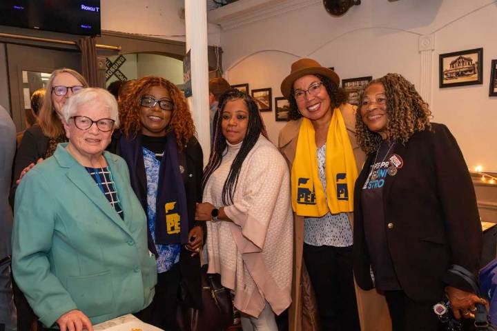 State Sen. Stavisky announces 2026 re-election campaign at Bayside fundraising event