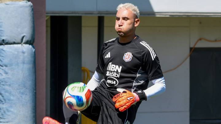 Las dos caras de la moneda en Pumas: Carrasquilla en el Mundial, Keylor fuera