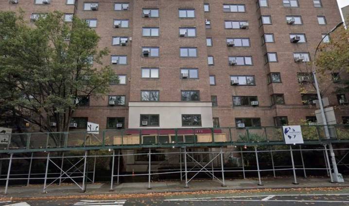 Senior mother and her caretaker son found dead in Downtown Brooklyn apartment • Brooklyn Paper