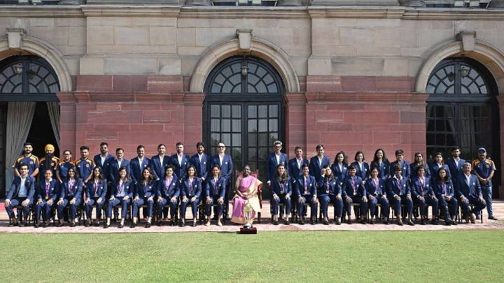 After PM Modi, President Draupadi Murmu Hosts India’s World Cup Winners At Rashtrapati Bhavan