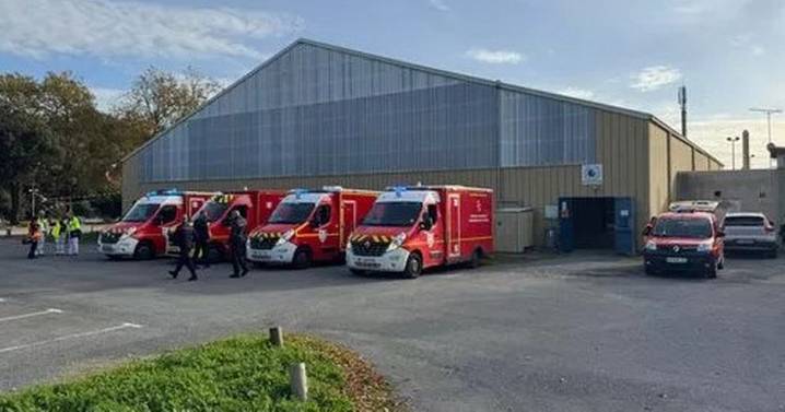 Driver rams into crowd in French tourist hotspot