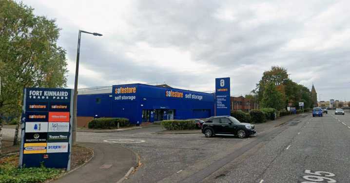 Edinburgh man in hospital after 'stabbing' near Fort Kinnaird retail park