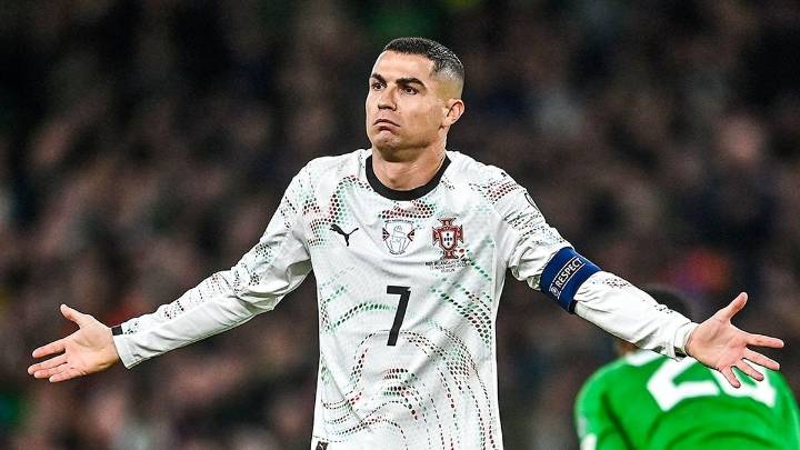 Cristiano Ronaldo y un partido fatal: golpeó a un rival, se fue expulsado y los hinchas cantaron por Messi