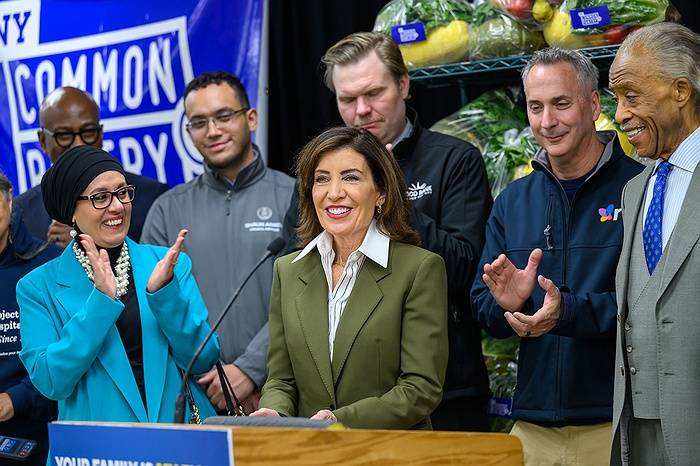 As Shutdown Continues and NYers’ Food Access Under Threat, Governor Hochul Urges Day of Hunger Action For Empire State Service Corps Students