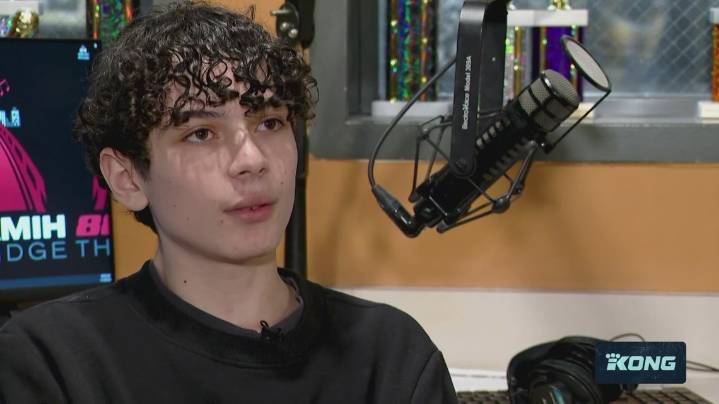 ‘Kraken Max’: From a seventh-grade email to Mercer Island’s youngest sports broadcaster