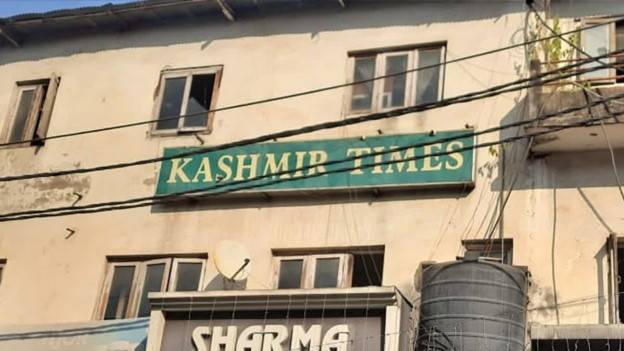 J&K Police Raid Kashmir Times Jammu Office; Recovers AK Rifle Cartridges, Hand