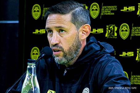 Edgar Pérez Greco deja de ser el entrenador del Deportivo Táchira