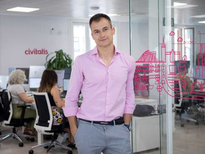 De hacer guías de viaje online para pagarse un pasaje low cost, a fundar una gran plataforma de tours en español: las claves del éxito de Civitatis