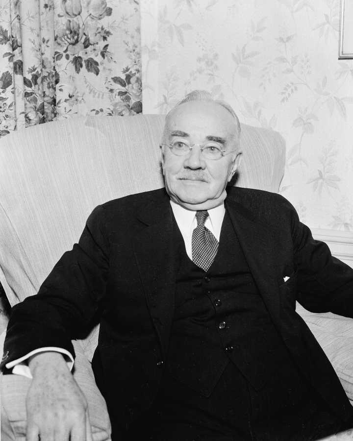 How Hershey’s Chocolate Survived An Attack From Mars − And Adopted A Business Strategy Alien To Its Founder