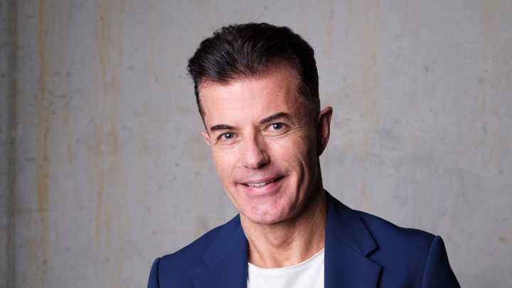 Manuel Viso: «Si en las redes sociales no están los médicos, el hueco lo ocupan quienes venden humo»