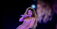 A solo días del concierto de Shakira, Sernac oficia a Fénix Entertainment y Punto Ticket por cambios en el evento