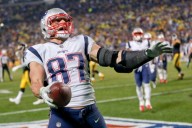 Robert Kraft Wants Rob Gronkowski to Play vs. Jets as Patriots Legend’s Retirement